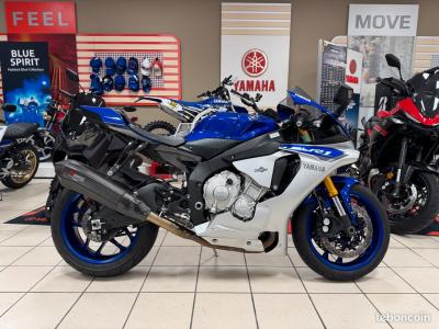 YAMAHA YZF 1000 R1 2015